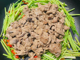 香芹炒牛肉