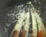 Foto del paso 3 de la receta: Berenjenas rellenas de queso y tomate