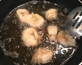 A picture of step 4 of Prawn and chicken wontons.