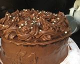 A picture of step 5 of Moist 2 Layer Chocolate Cake.