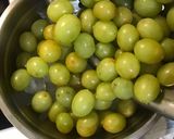 Hình bước làm 2 của món Nho xanh sấy khô