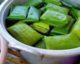 Foto langkah ke 2 dari resep Kue bungkus pisang/roko-roko unti khas makassar.
