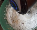 A picture of step 5 of Coffee crunch cake.
