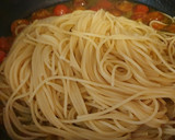 Foto del paso 6 de la receta: Spaghetti con le cozze e pomodorini