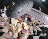 A picture of step 6 of Kadai Paneer.