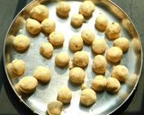 A picture of step 3 of Sweet Cheedai.