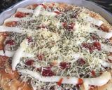 Foto langkah ke 4 dari resep Pizza mudah, empuk dan enak.