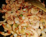 Foto del paso 3 de la receta: Camarones al pil pil