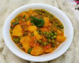 A picture of step 3 of Potato Peas Curry or Aloo Matar.