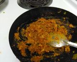 A picture of step 3 of Masala pav.