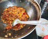 A picture of step 2 of Paneer Methi bhurji.