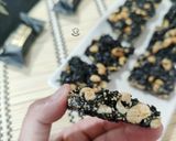 Foto del paso 5 de la receta: Snack de sésamo negro y cacahuetes