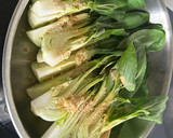 Foto del paso 2 de la receta: Pak choi salteadas con salsa de ostras