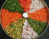 A picture of step 1 of पंचरत्न खिचडी (daliya khichdi recipe in Marathi).