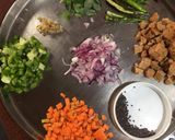 A picture of step 1 of Vermicelli Upma.