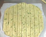 A picture of step 7 of Scallion (Spring Onion) cream Crackers.