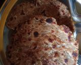 A picture of step 5 of Mooli parantha.