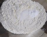 Foto langkah ke 2 dari resep Bolu panggang Mentega Empuk.