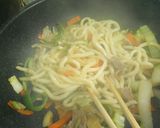 A picture of step 4 of Yaki Udon with Udon Soup Mix.