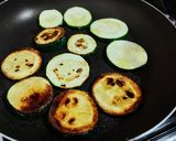 Foto del paso 1 de la receta: TORTILLA🥒🍳De Yuca Frita...!🍅