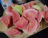 Foto langkah ke 2 dari resep Juice Jambu Merah.