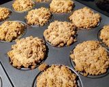 A picture of step 10 of Apple Walnut Crumble Muffins.