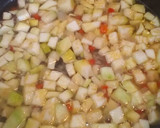 Foto del paso 3 de la receta: Tarta de pollo y zapallitos "en dieta"