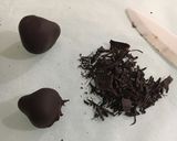 Foto del passaggio 8 della ricetta Castagne di cioccolato 🌷