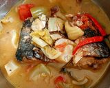 Hình bước làm 3 của món Cá đối Nhật om dưa