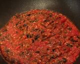 A picture of step 5 of Spaghetti Alla Puttanesca.