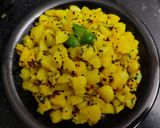 A picture of step 6 of Dry Potato Curry (suki bhaji).