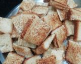 A picture of step 4 of Bread Masala Upma.