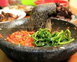 Foto langkah ke 3 dari resep Sambal Plecing Kangkung.