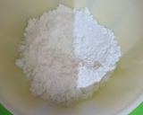 A picture of step 2 of Vanilla and chocolate marble cupcakes.