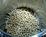 Foto del paso 1 de la receta Caldo del puchero con garbanzos y pollo