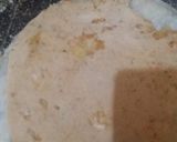 A picture of step 3 of Aloo paratha.
