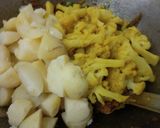 गोभी मटर आलू की सूखी सब्जी (Gobhi Matar aloo ki sukhi sabzi recipe in Hindi) रेसिपी चरण 4 फोटो