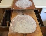 A picture of step 2 of California Farm Cheese Pizza.