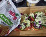 A picture of step 5 of Veg Cheese Grilled Sandwich (Mumbai Street Style).
