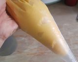 Foto langkah ke 5 dari resep 307. Roti Isi Vla Custard.