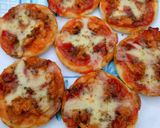 Foto langkah ke 6 dari resep Pizza Ayam Tumis.