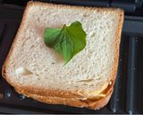Une image de l'étape 4 de Sandwich Grillé au Poulet et au Fromage Comté pour un Pique-nique.