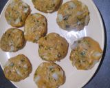 A picture of step 3 of Sindhi besan tikki curry.
