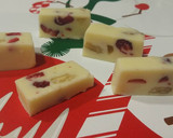 Foto del paso 5 de la receta: Turroncitos de chocolate blanco con frutos secos y fruta escarchada