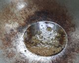 A picture of step 5 of Fish Spring Onion Gravy.