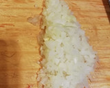 Foto del paso 5 de la receta: Tarta de puerro y cebolla sin masa con guacamole diferente