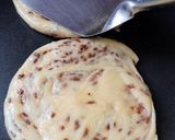 Foto langkah ke 4 dari resep Martabak surban / roti canai maryam.