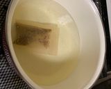 Hình bước làm 1 của món Món súp miso tàu hũ rong biển