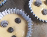 Foto del paso 2 de la receta: Muffins con aceite y arándanos