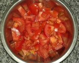 Foto del paso 3 de la receta: Salsa de tomates frescos y albahaca con pasta